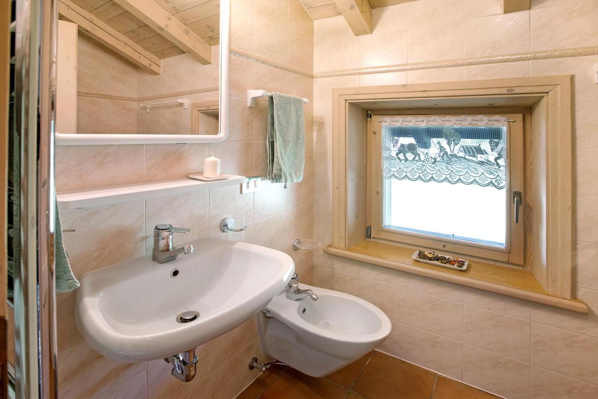 Appartamenti Lorenza 3 Baite Giotto Livigno Exterior foto