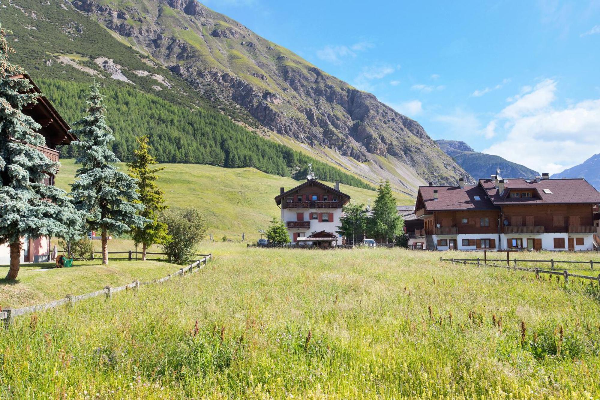 Appartamenti Lorenza 3 Baite Giotto Livigno Exterior foto